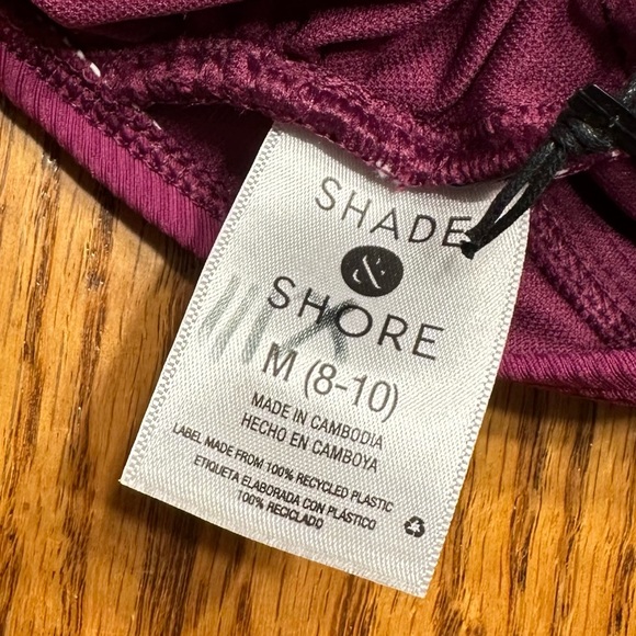 Shade & Shore Ribbed Plunge Twist Front One Piece Swimsuit Size Small NWT - Picture 9 of 9